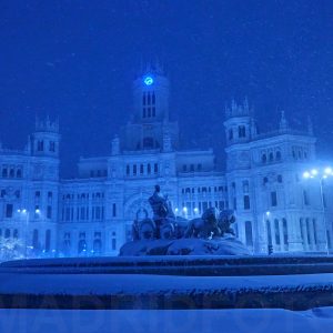Nevando en Cibeles